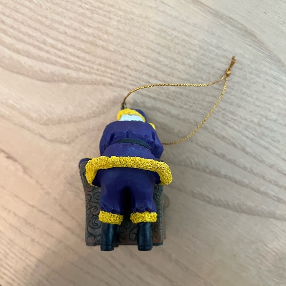 LA Lakers Christmas NBA Holiday Ornament - Picture 3 of 7